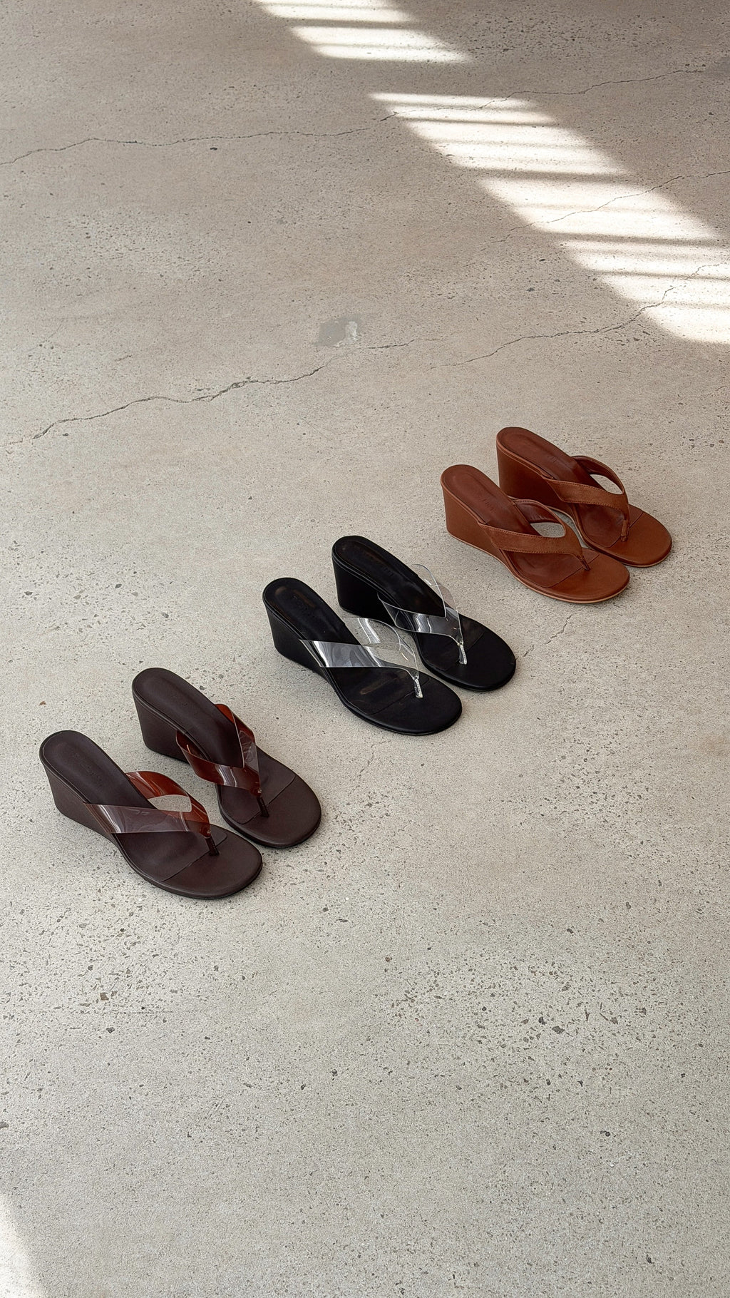 Tiggy Wedge - Clear/Choc