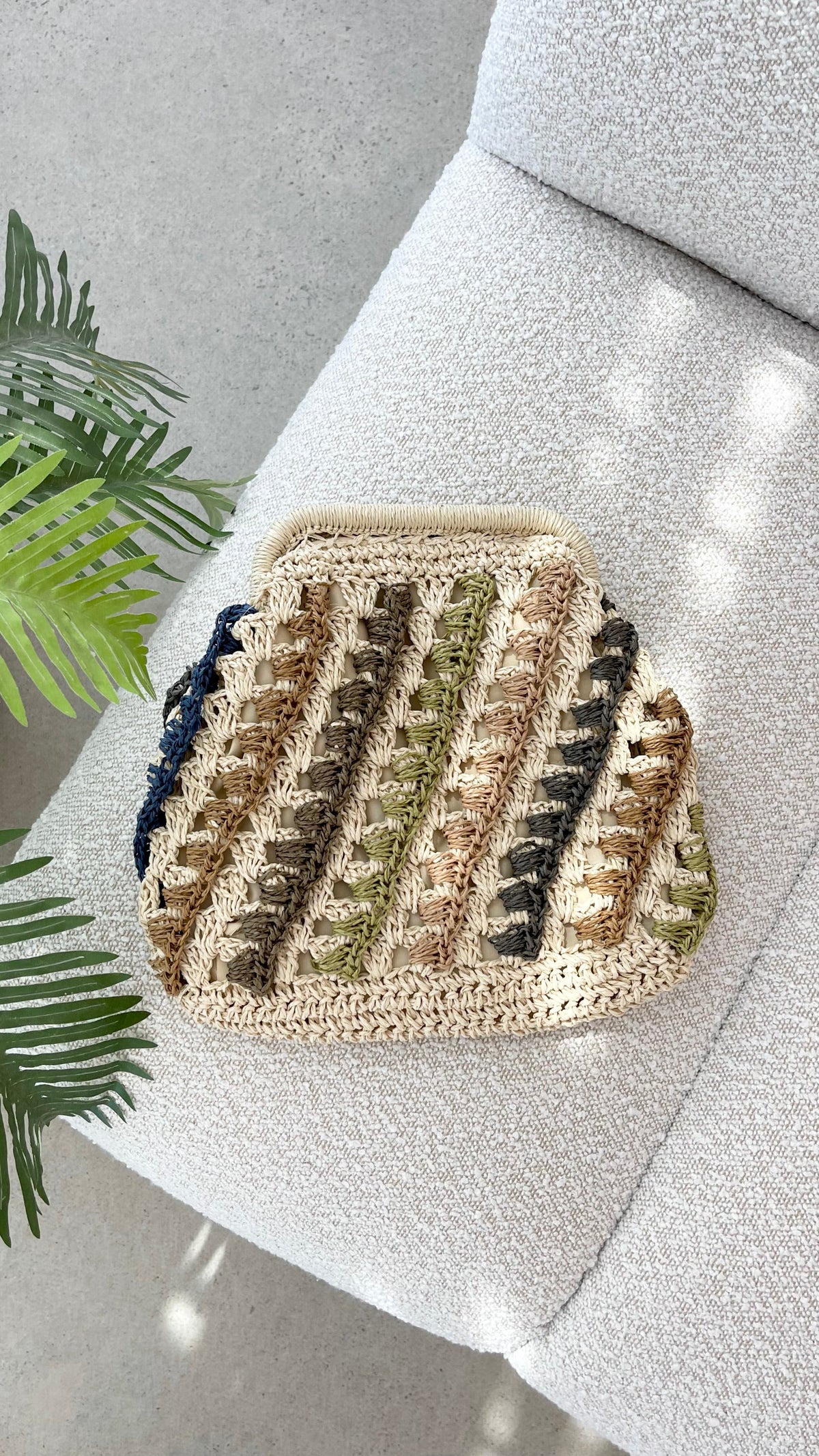 Eadie Crochet Weave Framed Clutch - Multi / Natural
