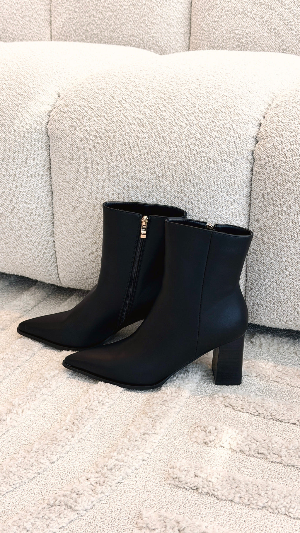 Xavion Boots - Black